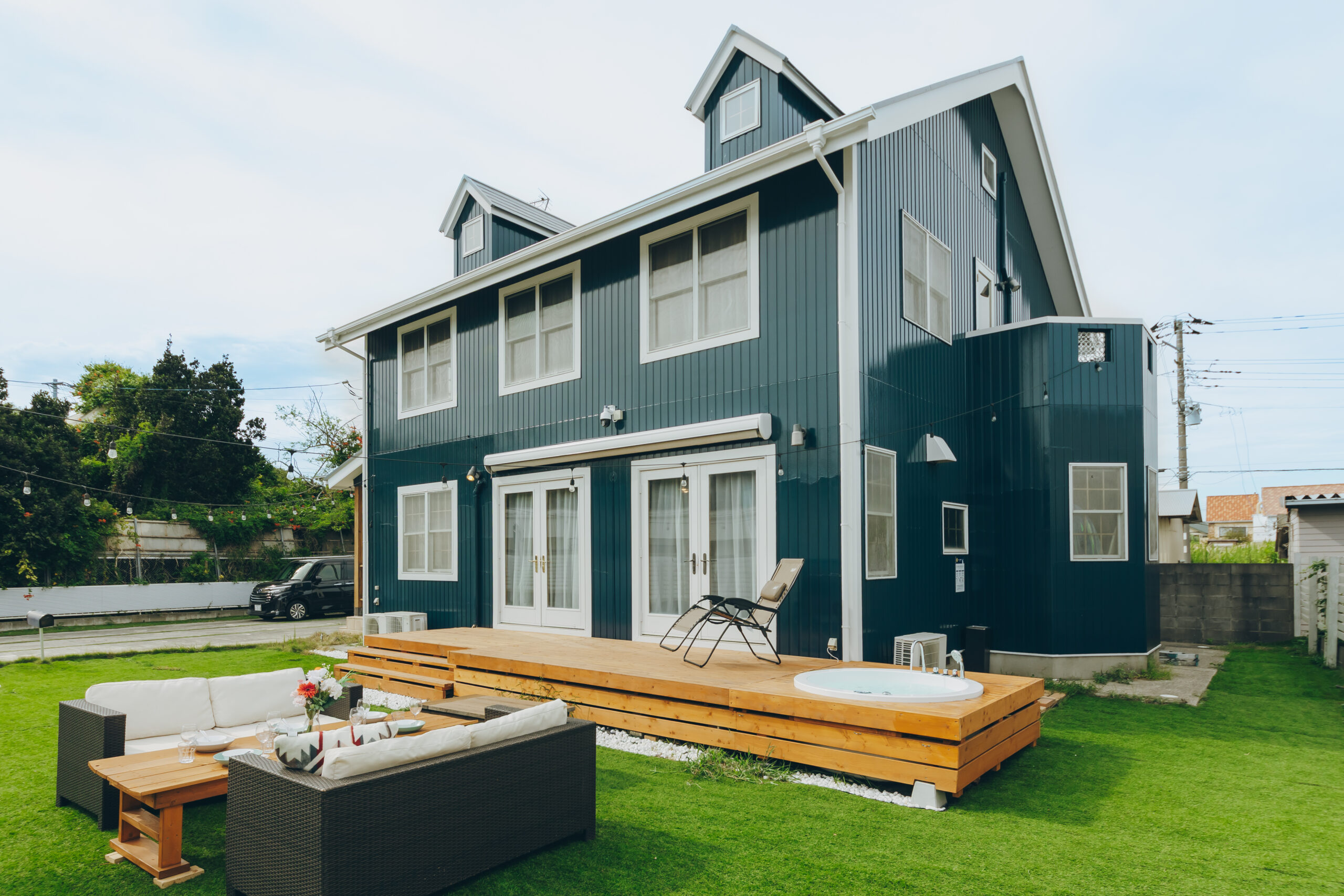 BBQや食事もゆったり楽しめるテラス