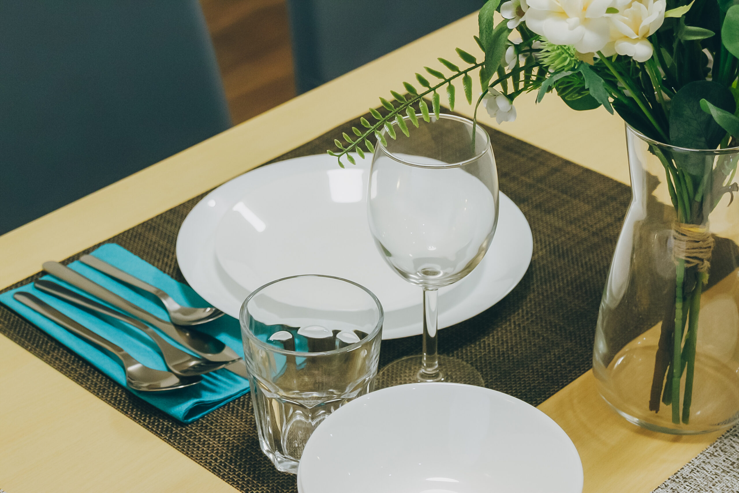 ゆったりと食事ができるダイニング