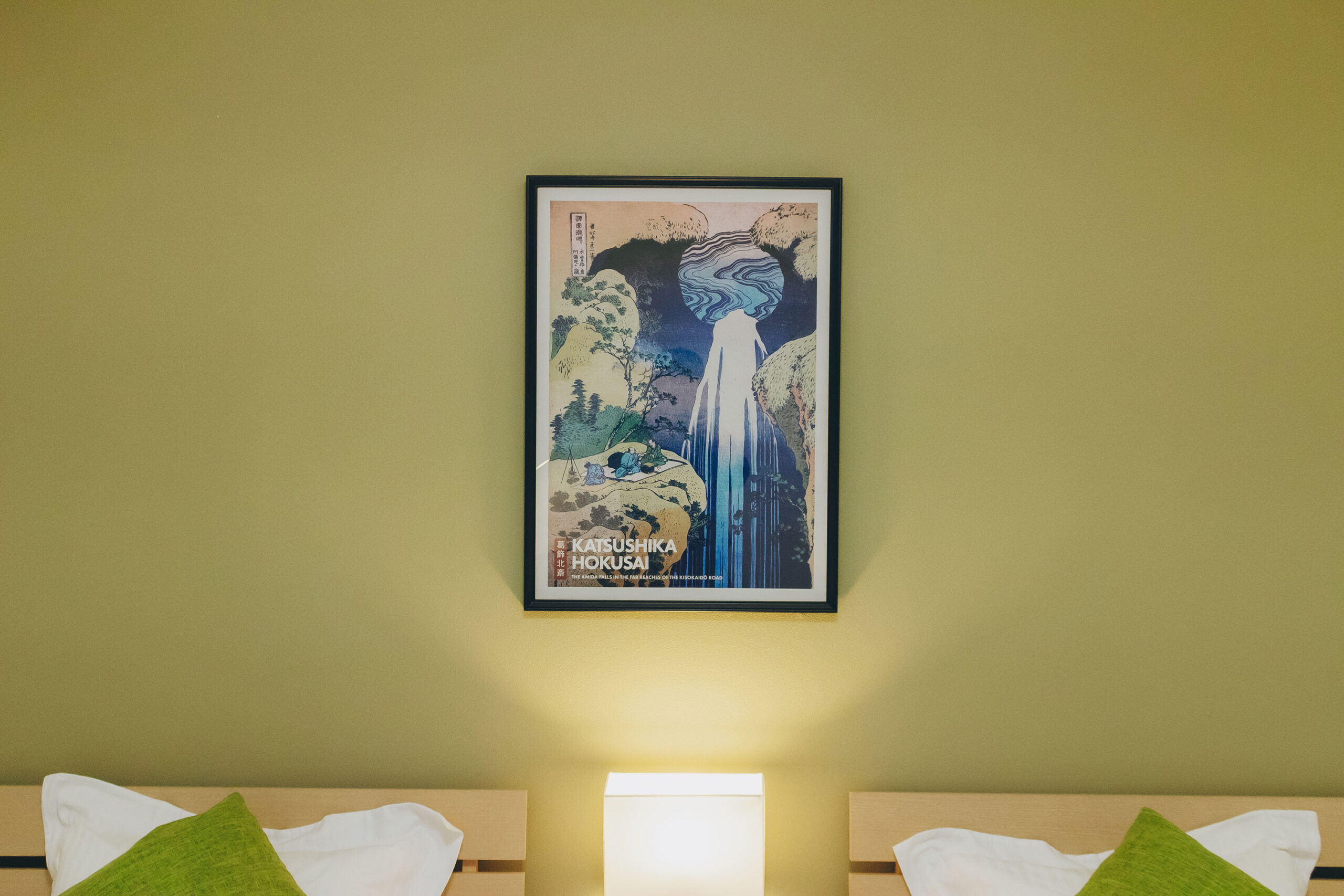 旅の疲れを癒す寝室