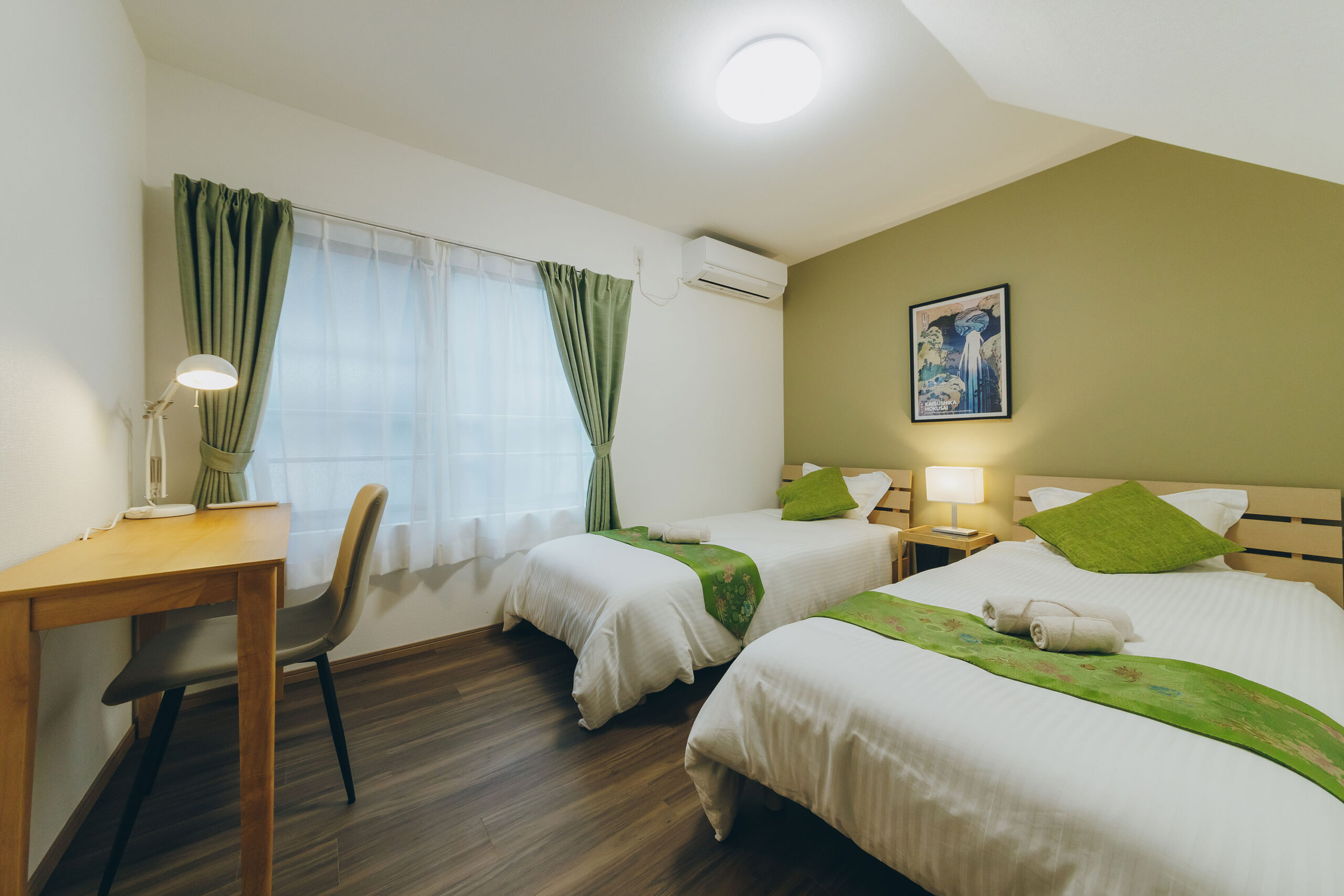 旅の疲れを癒す寝室