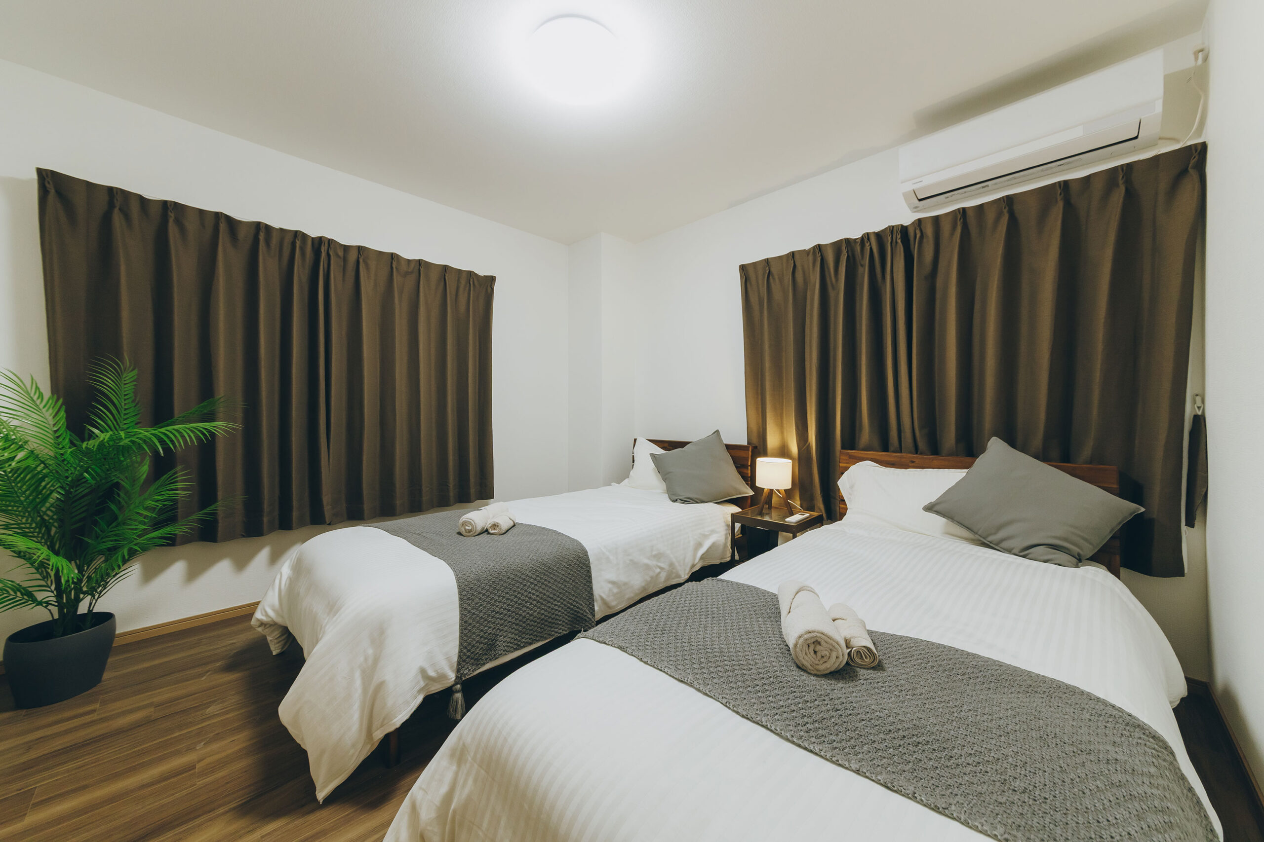 落ち着きのある寝室