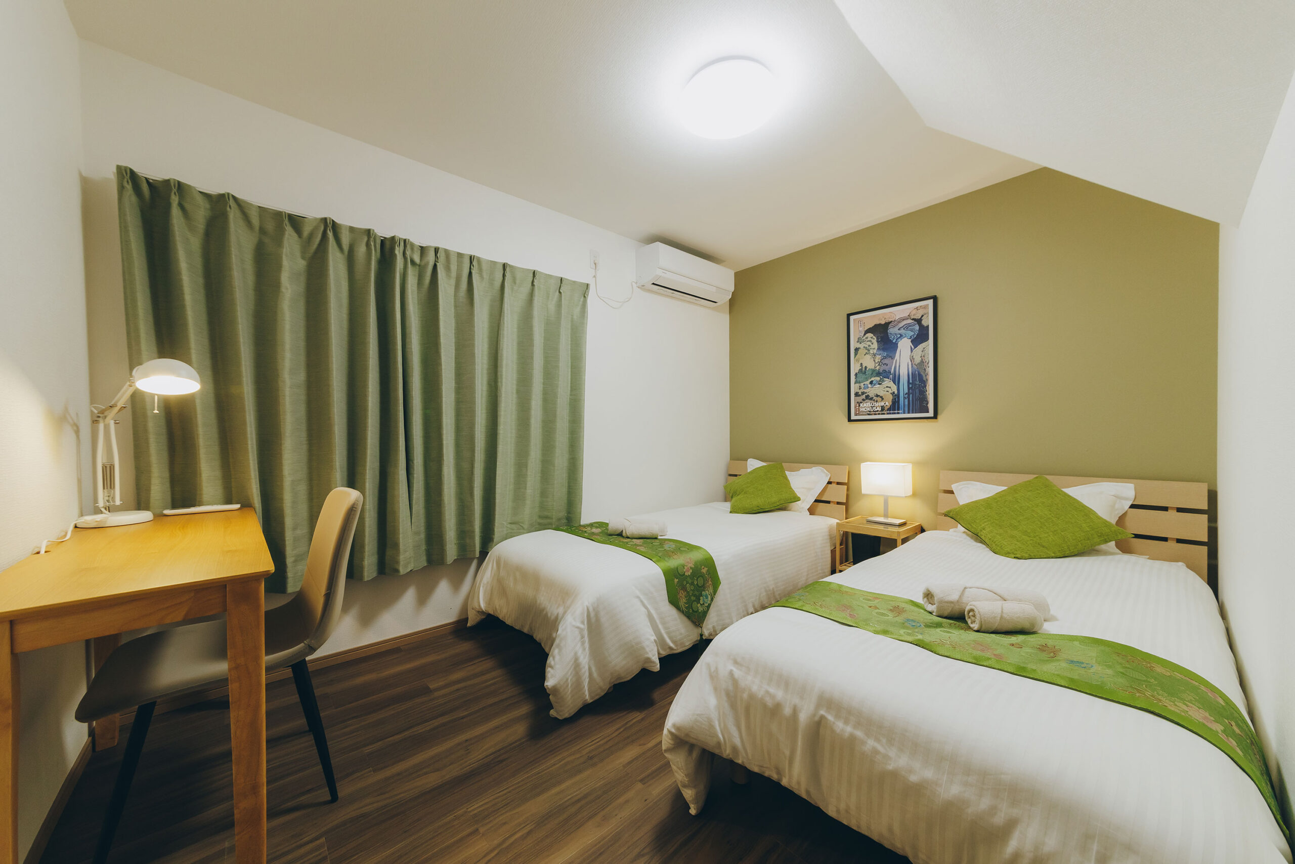 旅の疲れを癒す寝室